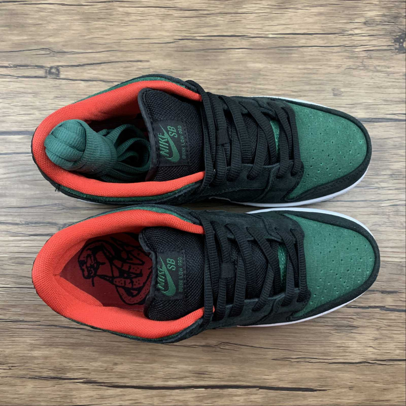 Dunk Low SB Reptile Gucci