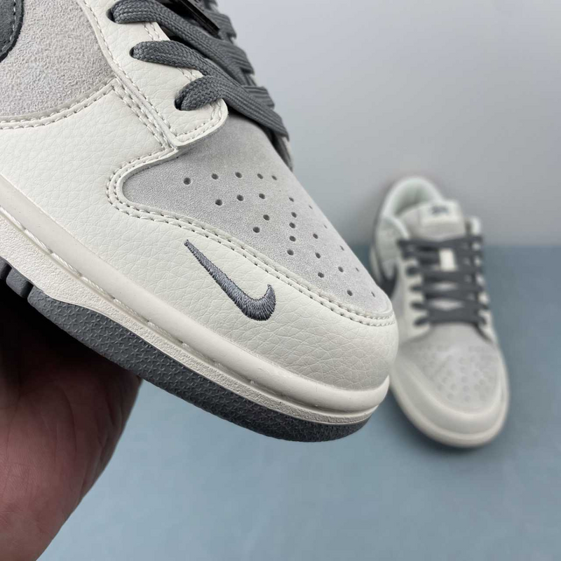 Dunk Low Lore Grey