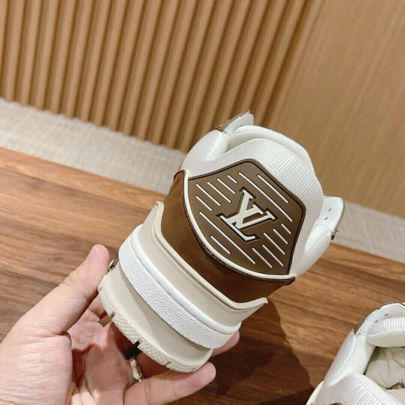 LV White Brown