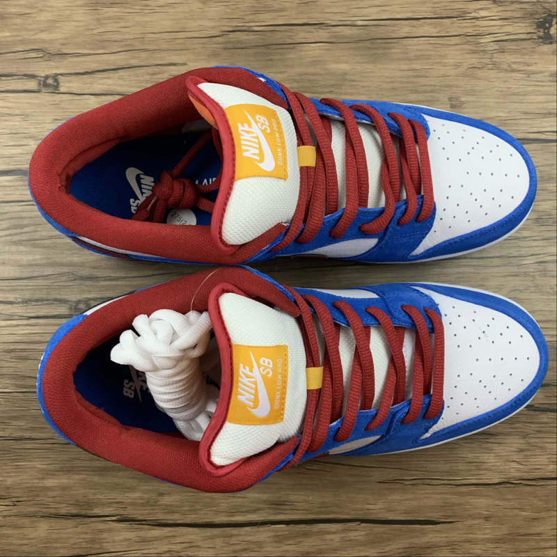 Dunk Low SB Doraemon