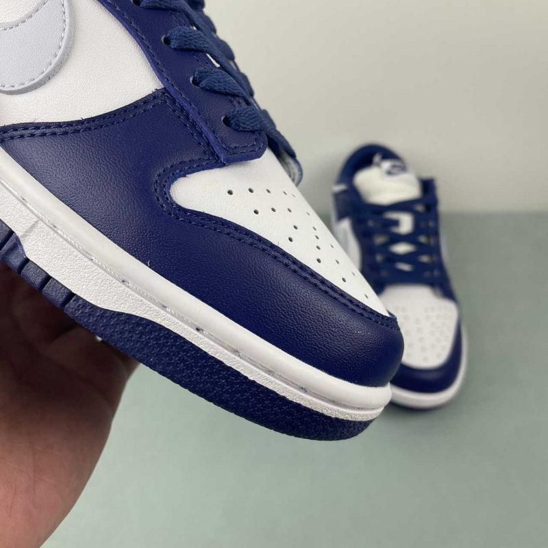 Dunk Low Midnight Navy Smoke