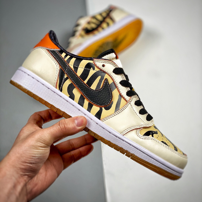 Air Jordan 1 Low OG Year of the Tiger White