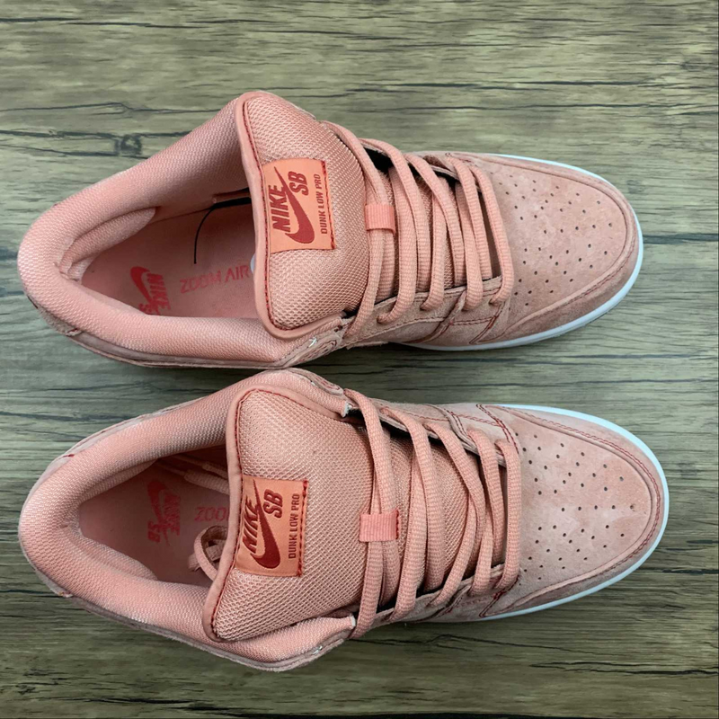 Dunk Low SB Pink Pig