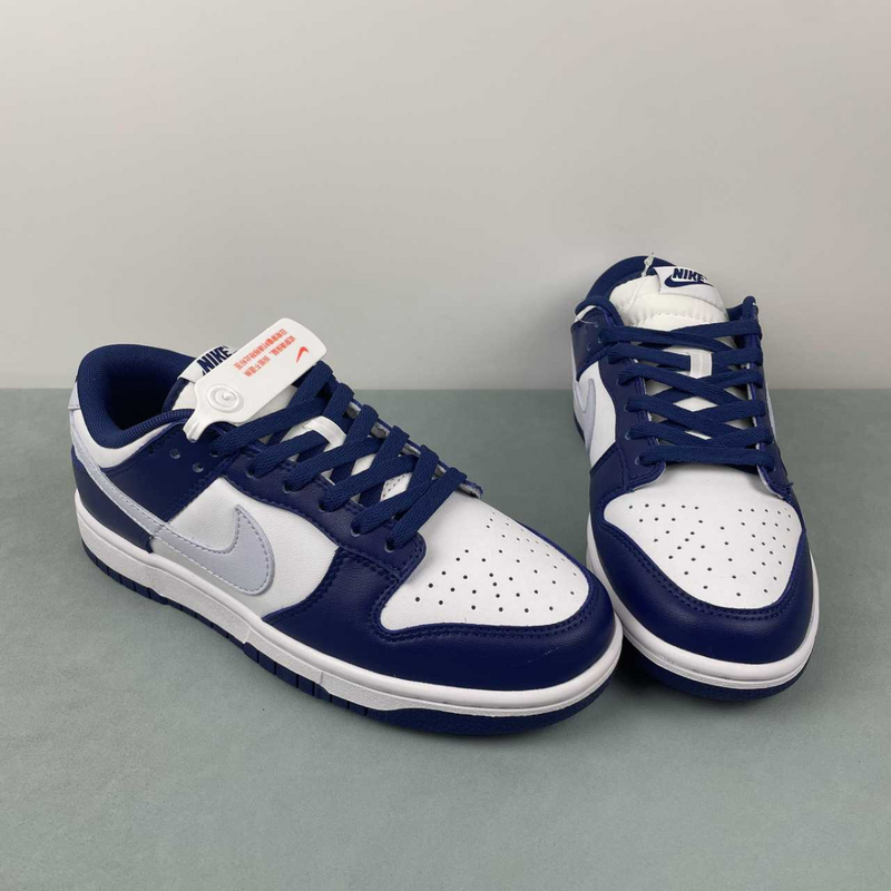 Dunk Low Midnight Navy Smoke