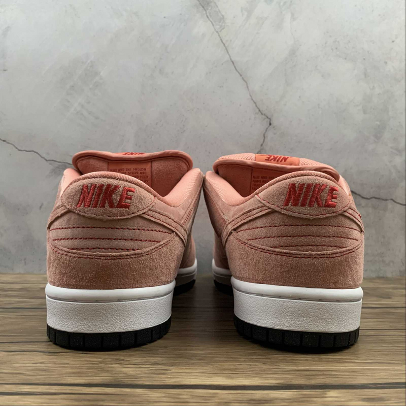 Dunk Low SB Pink Pig