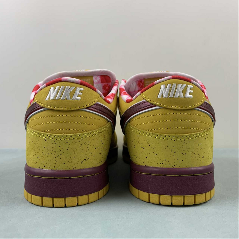 Dunk Low Yellow Lobster