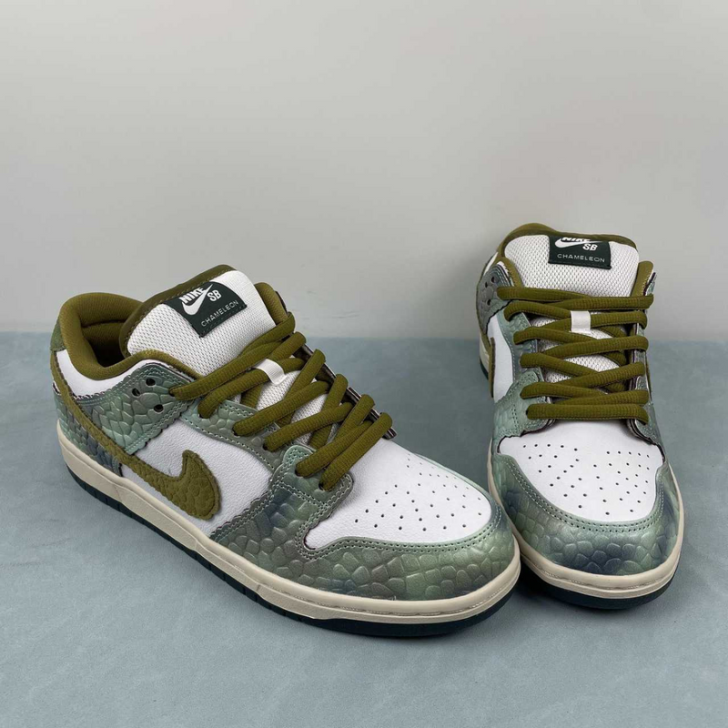 Dunk Low Pro SB x Alexis Sablone