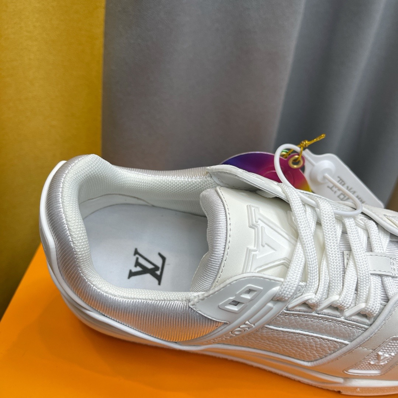 LV Trainer White