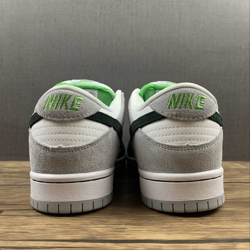 Dunk Low SB Chlorophyll