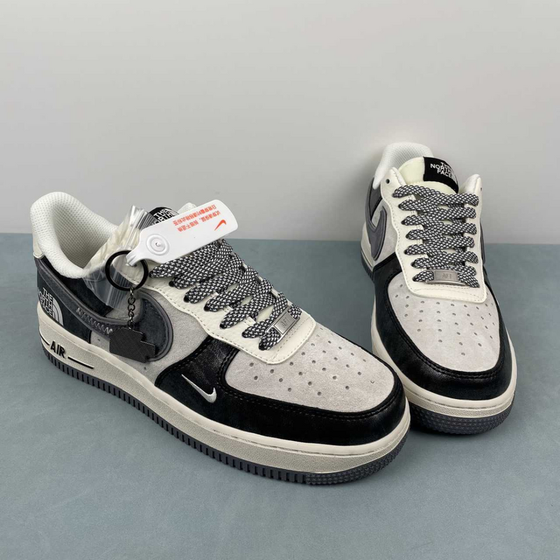 Dunk Low The North Face Black And Grey