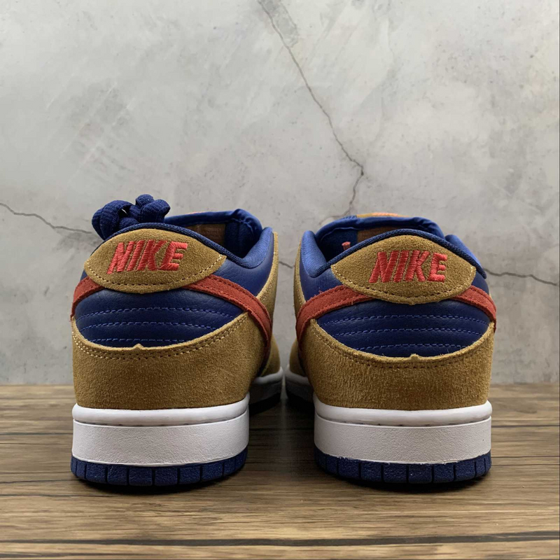 Dunk SB Low Papa Bear