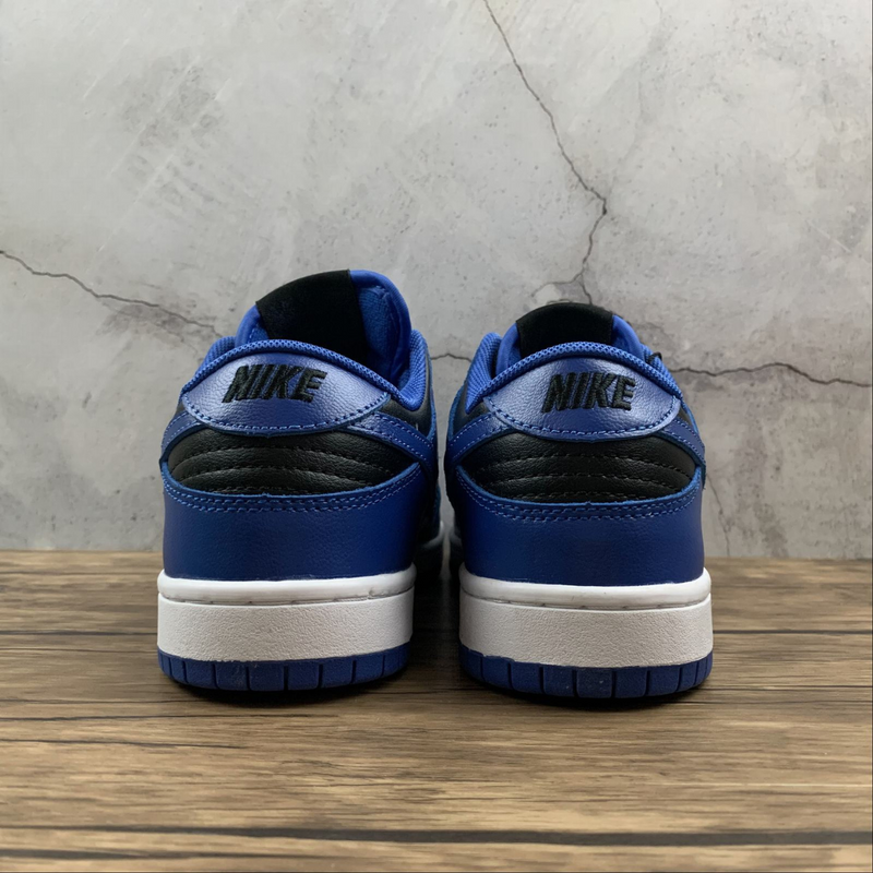 Dunk Low SB Retro Hyper Cobalt