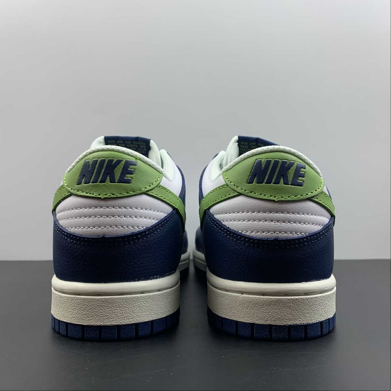 Dunk Low Obsidian Vintage Green