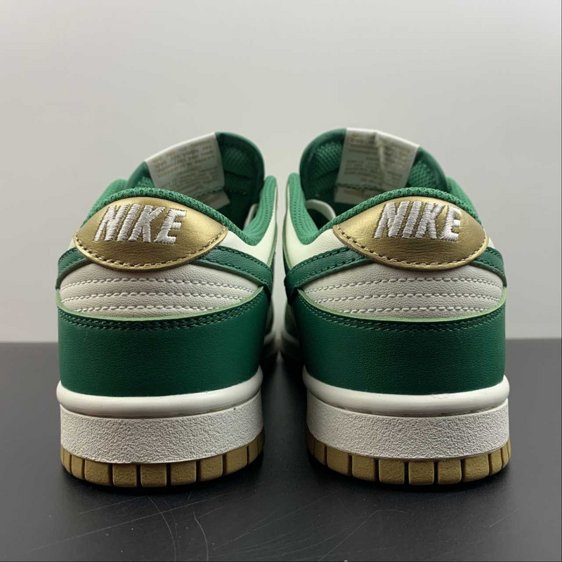 Dunk Low Malachite University