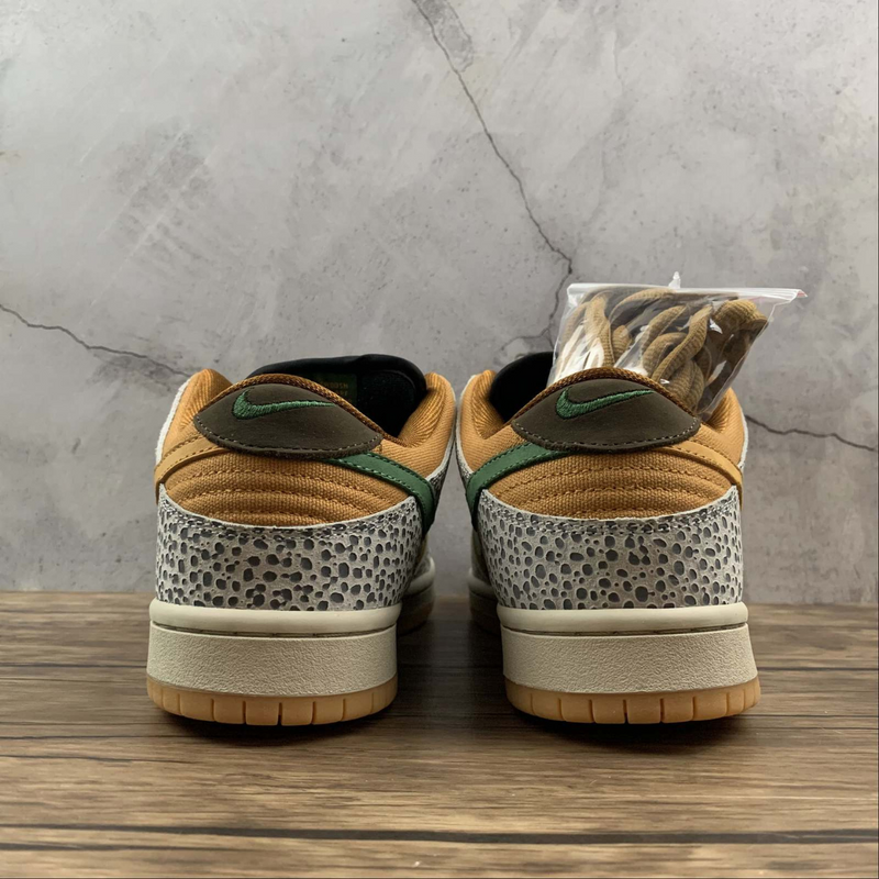 Dunk Low Safari