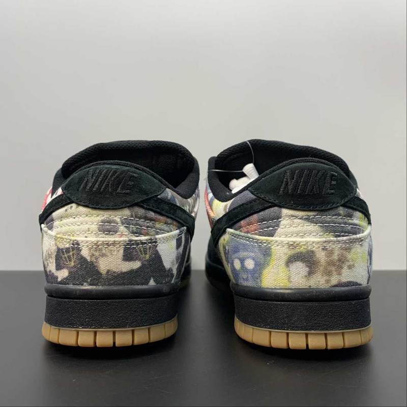 Dunk Low SB Supreme Rammellzee Preto