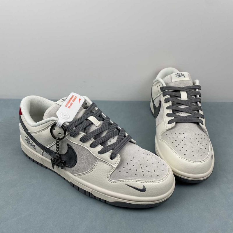 Dunk Low Lore Grey