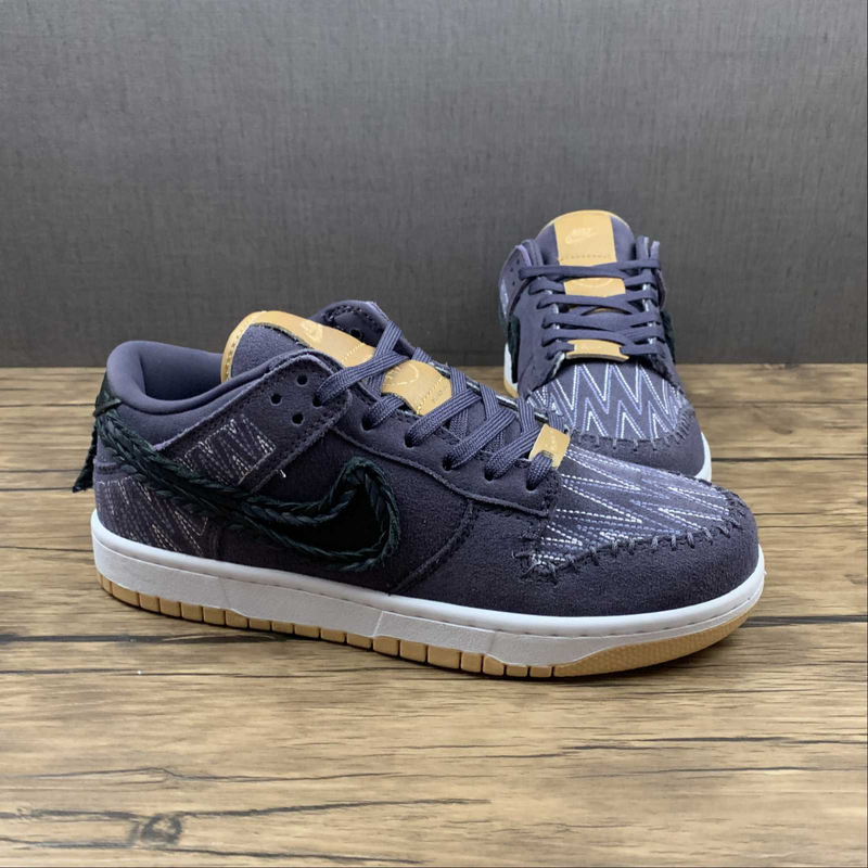 Dunk Low N7