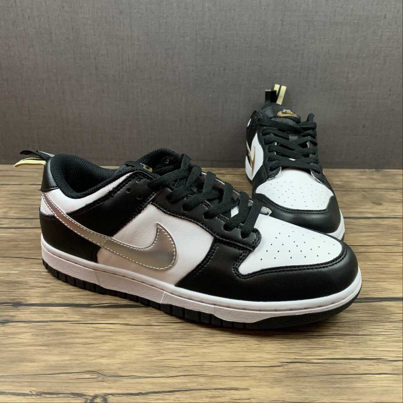 Dunk Low Black White Metallic