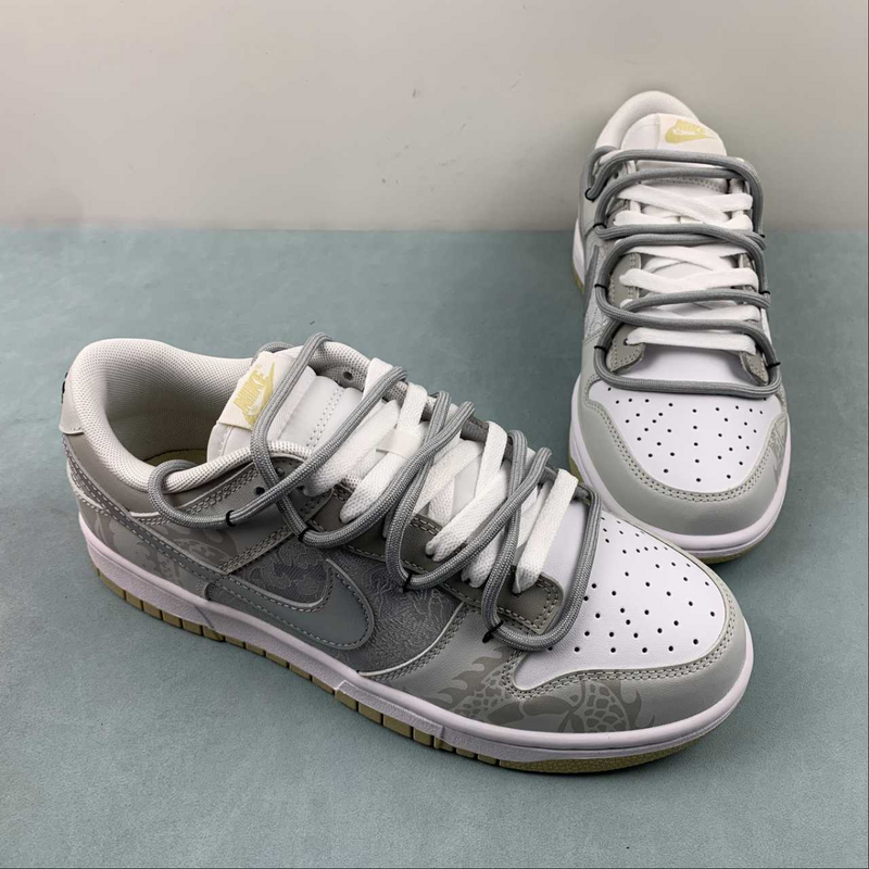 Dunk Low Platinum Mercury