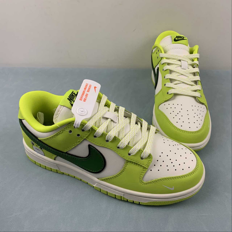 Dunk Low Frog Prince