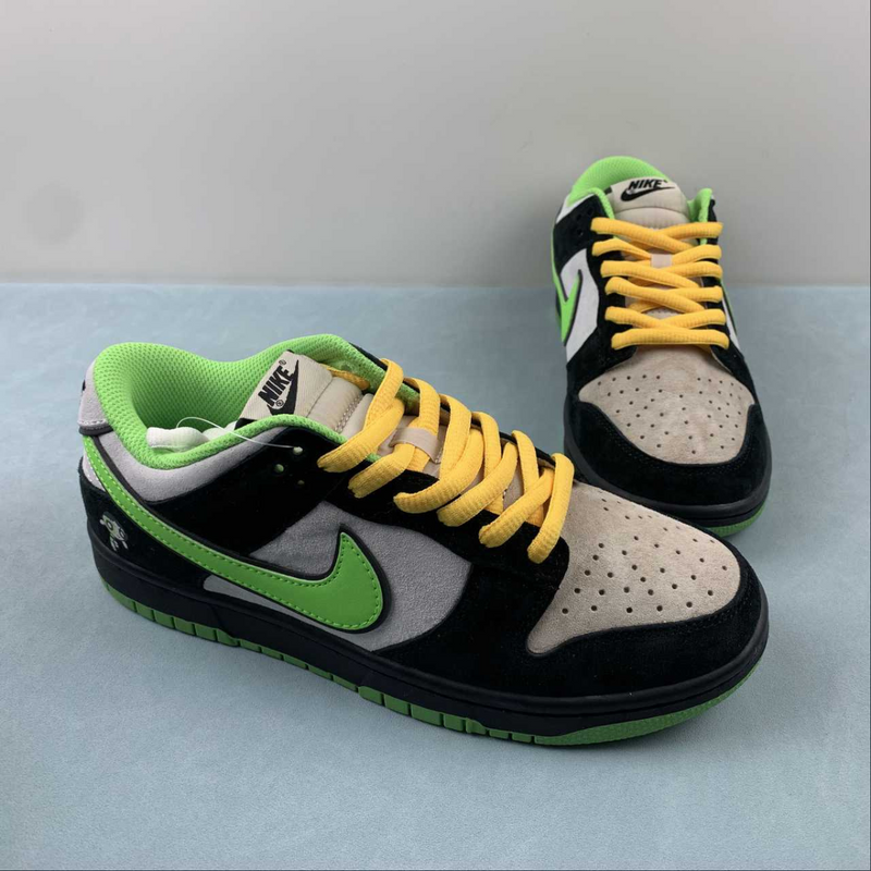 Dunk Low x The Powerpuff Girls Black Green White