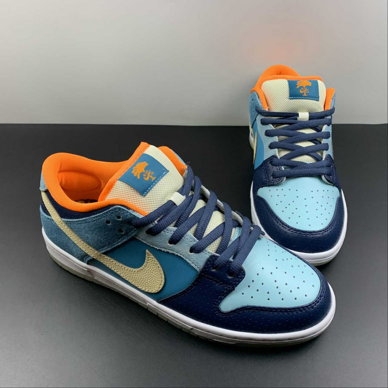 Dunk Low SB Mia Skate